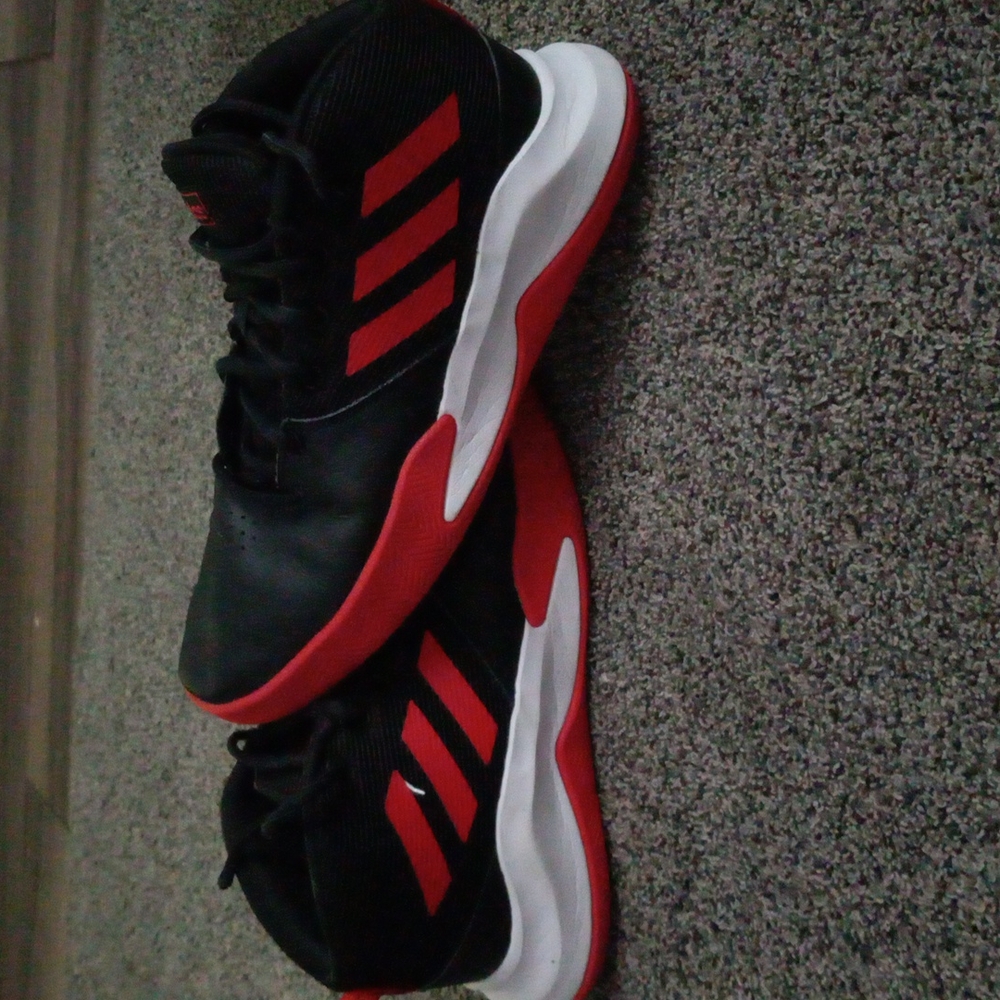 Adidas shoes size 6 big boy